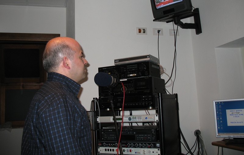 Angelo Succa nella regia di Radio Bonaria