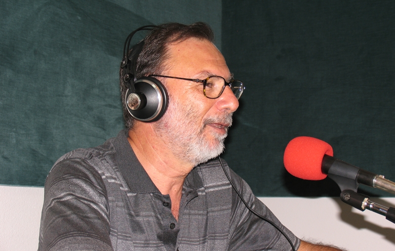 Antonio Esposito negli studi di Radio Bonaria